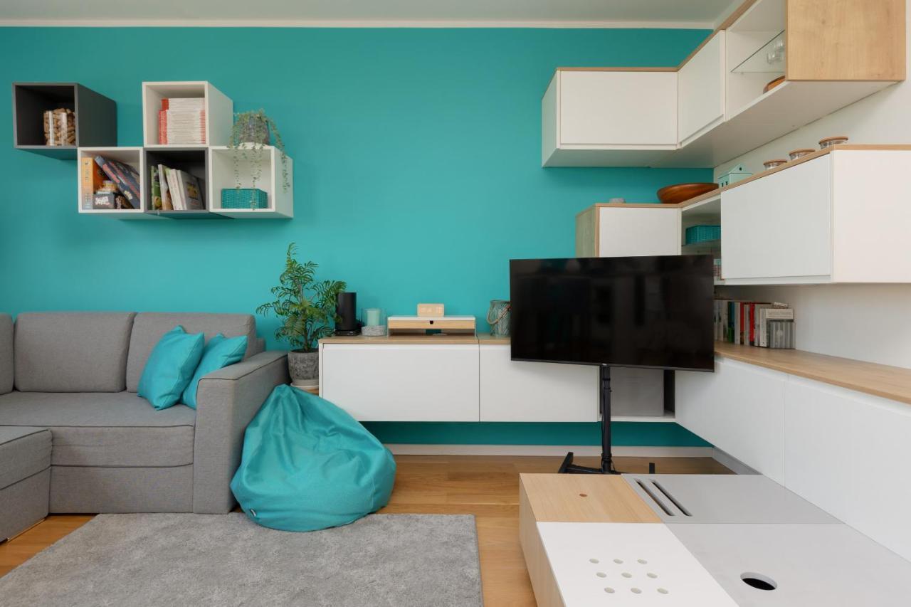 Metro Wilanowska Apartment With Parking By Noclegi Renters Varşovia Exterior foto