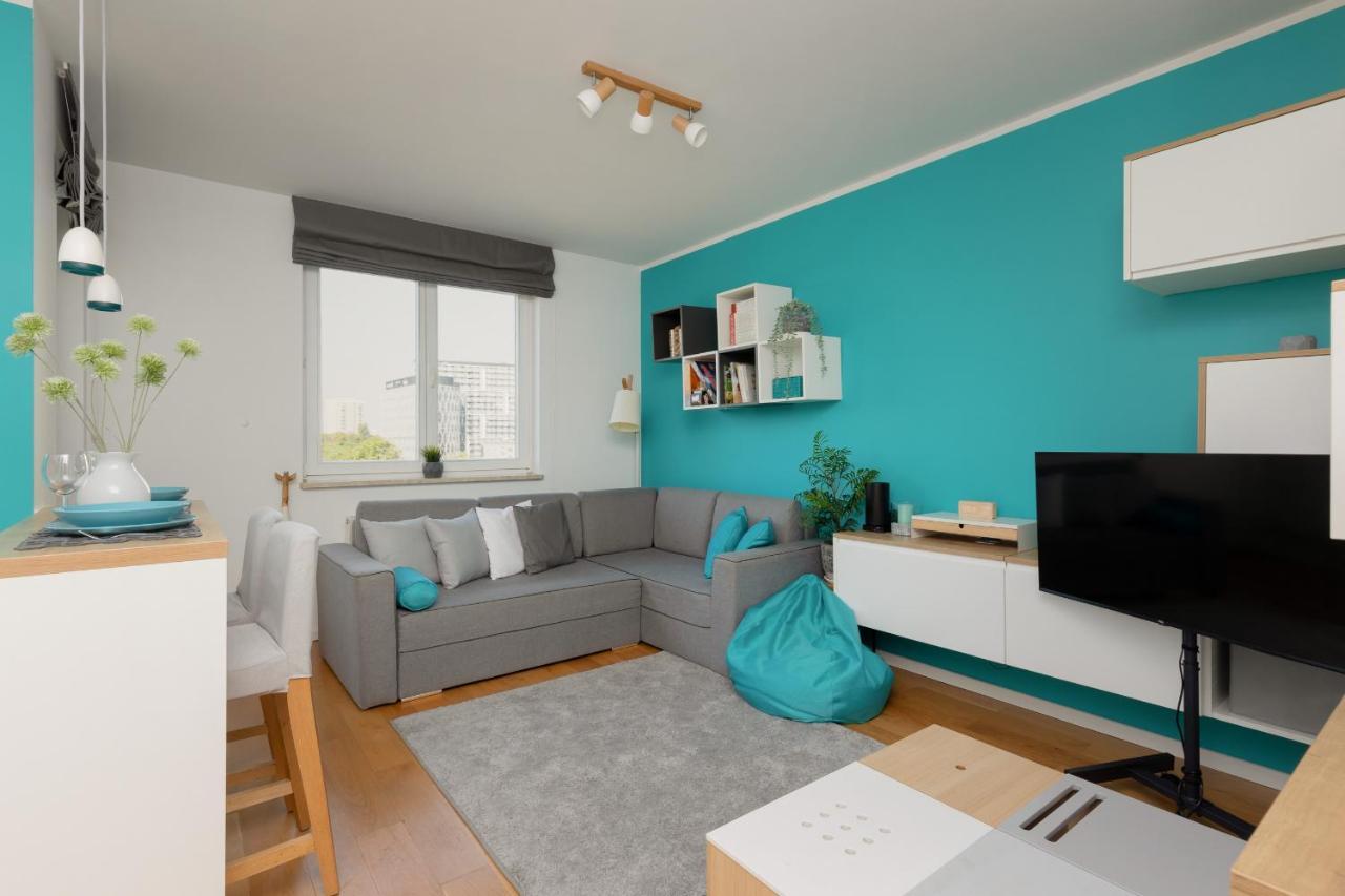 Metro Wilanowska Apartment With Parking By Noclegi Renters Varşovia Exterior foto