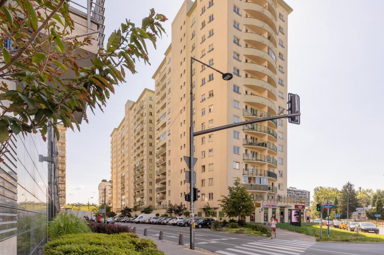 Metro Wilanowska Apartment With Parking By Noclegi Renters Varşovia Exterior foto